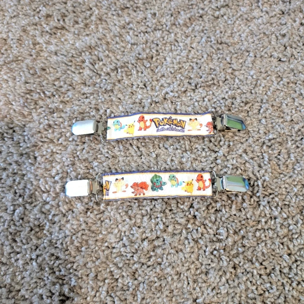 🎈3/$15🎈New! Pokemon winter mitten glove clips to jacket coat handmade keepers